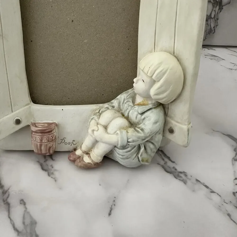Disney Charpente Vintage Classic Winnie The Pooh Picture Frame Pastel White